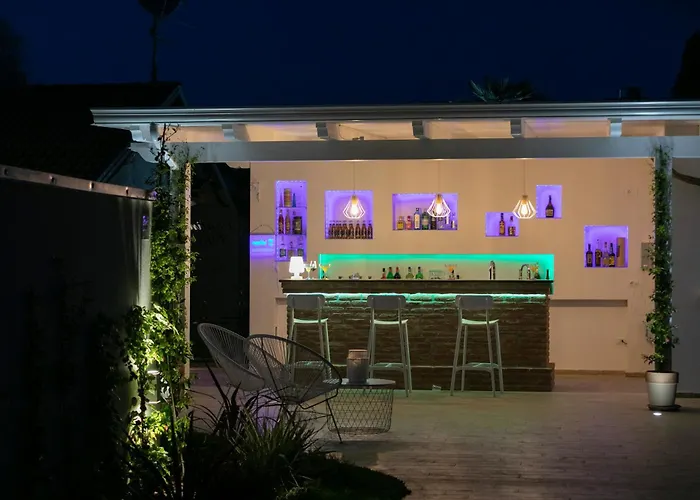 לינה וארוחת בוקר Cantine Cipri *